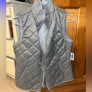Old navy lightweight quilted vest in heather gray XS